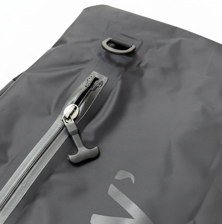 2 in 1 - Vacuum and Waterproof Reusable Bags w/Pump